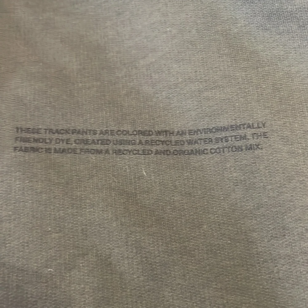 NWT Pangaia recycled cuffed track pants - Picture 4 of 6